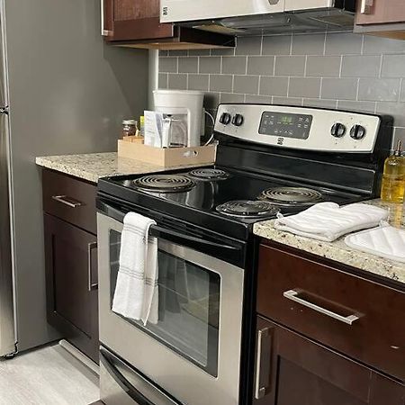 Cozy, High Rise, Large Studio Facing Downtown . Apartman Baltimore Kültér fotó